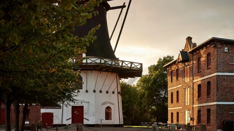 LÆS MERE OM HØJER MØLLE